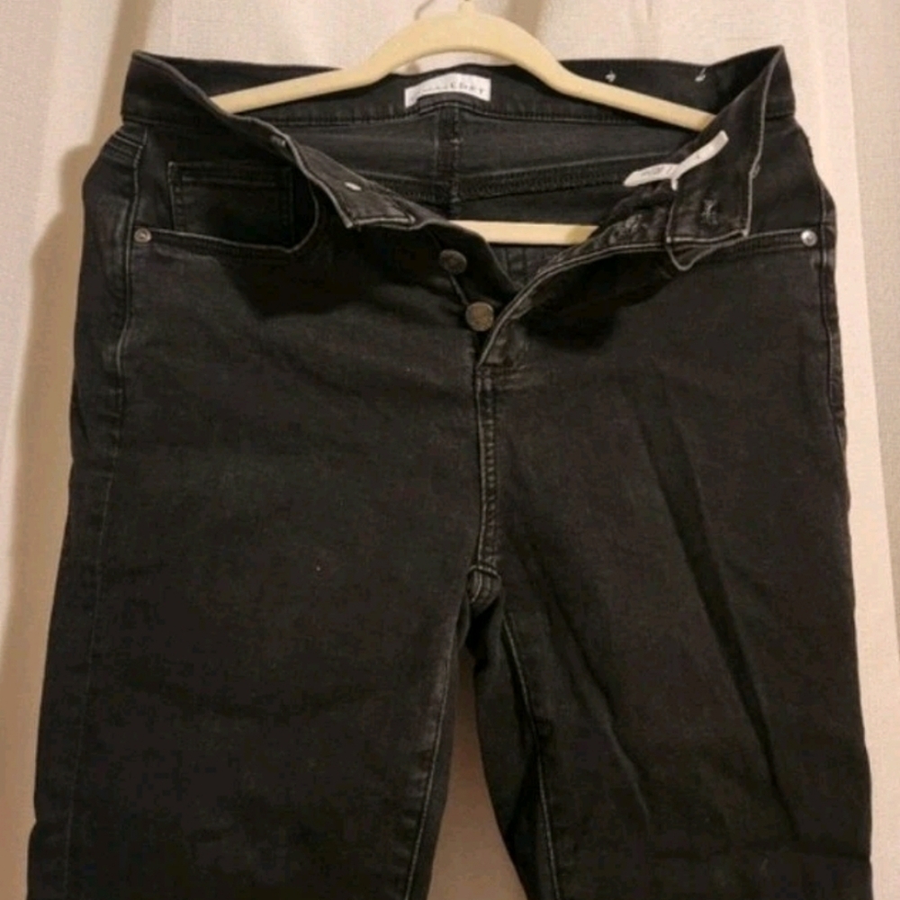 LOFT Black High-Rise Wide-Leg Button-Fly Jeans with Raw Hem, Size 6/28 - Picture 4 of 10